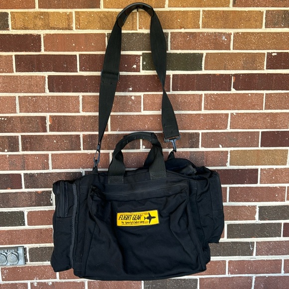 Sportys Pilot Shop Bags Vintage Flight Gear Pilot Duffel Bag Poshmark